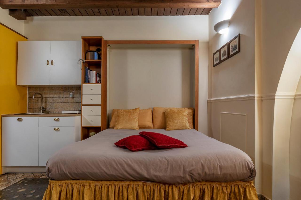 Piazza Navona Cozy And Central Studio Рим Экстерьер фото