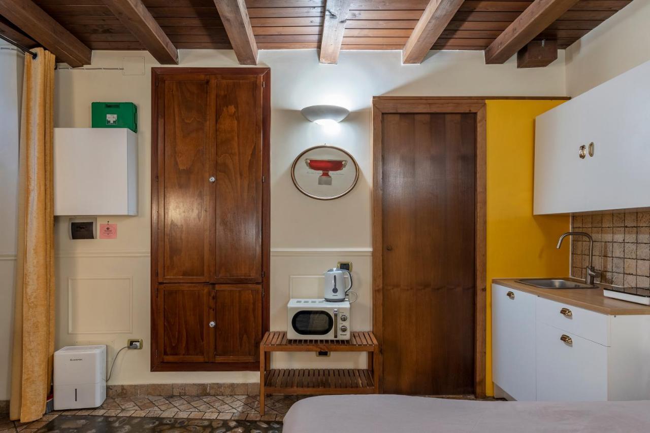 Piazza Navona Cozy And Central Studio Рим Экстерьер фото