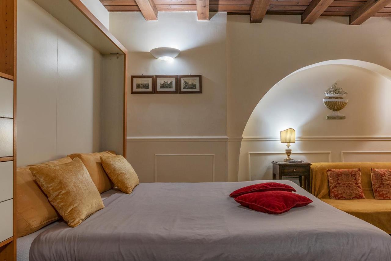 Piazza Navona Cozy And Central Studio Рим Экстерьер фото