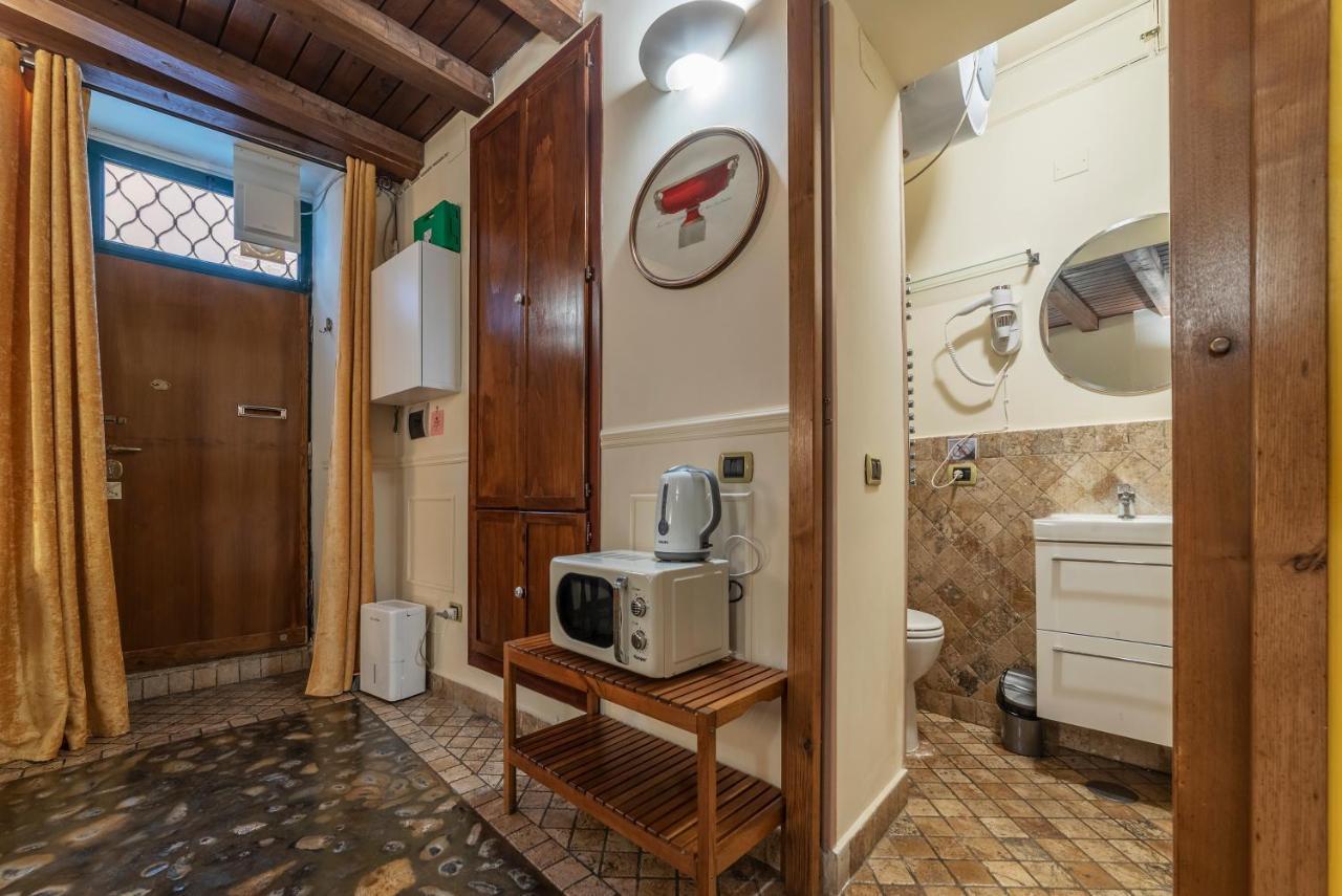 Piazza Navona Cozy And Central Studio Рим Экстерьер фото